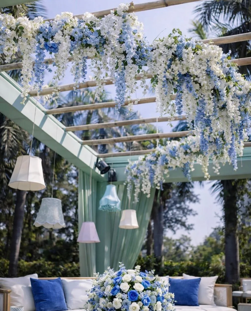 Wisteria pergola hanging lamps — Panigrahana decor portfolio