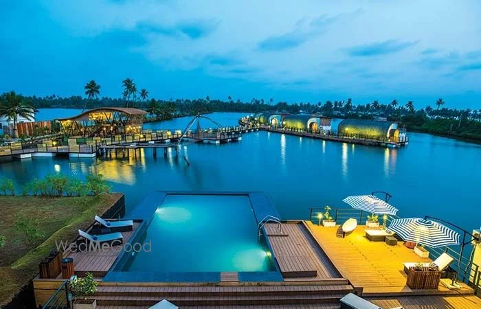 Aquatic Floating Resort — property listing photograph