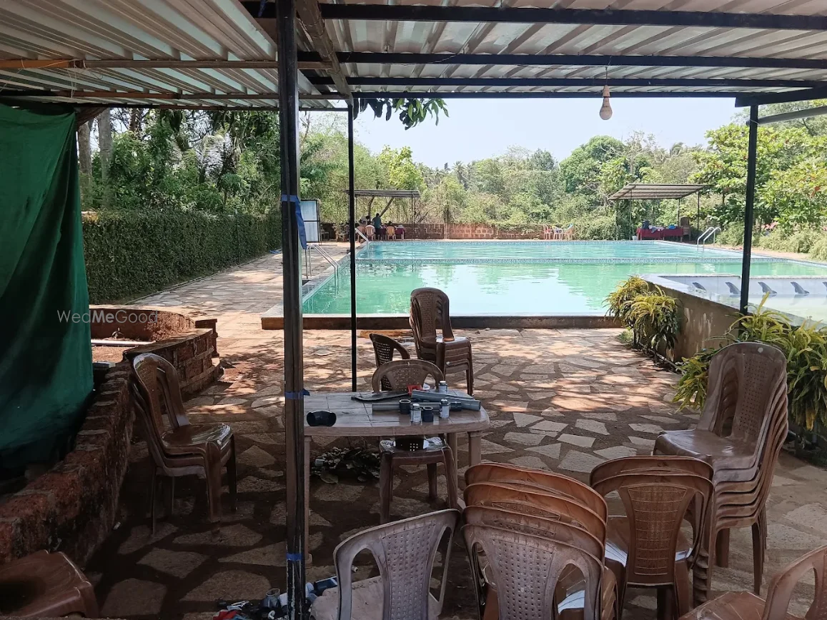 Chrisander's Resort & Restaurant — property listing photograph