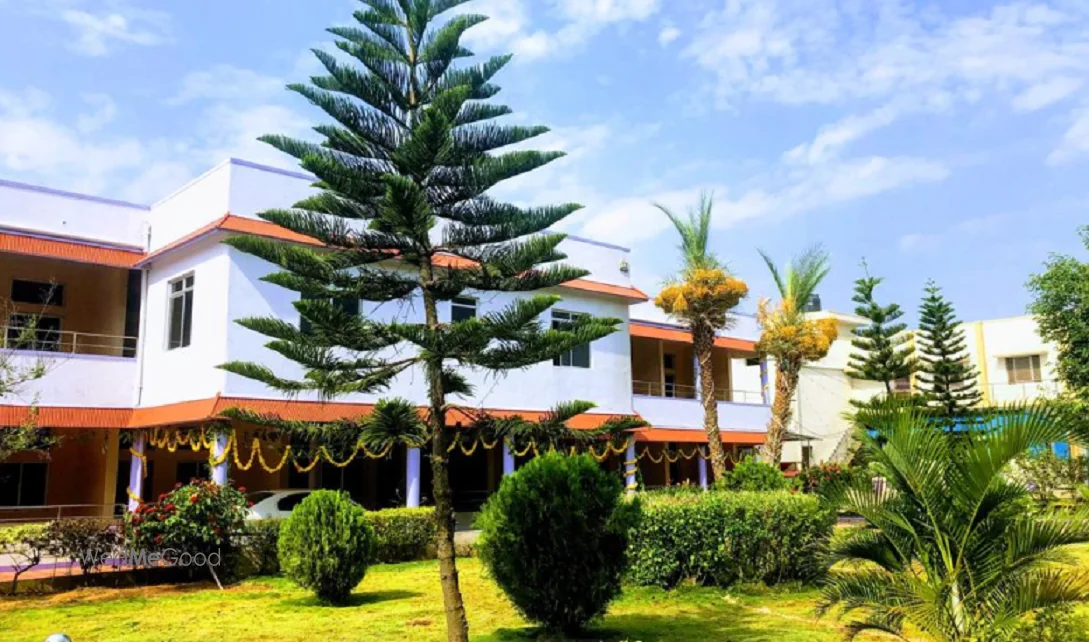 Debut Resorts — property listing photograph
