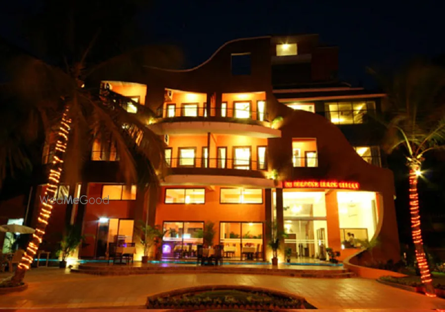 Le Seasons Beach Resort — property listing photograph