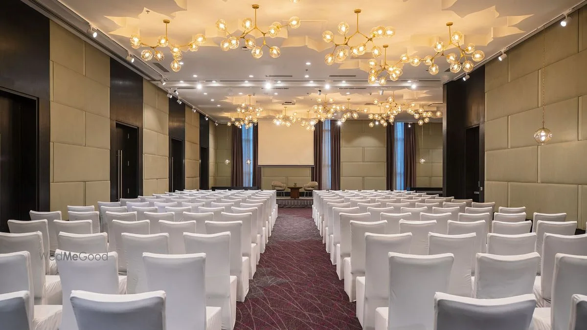 Renaissance Bengaluru Race Course Hotel — property listing photograph