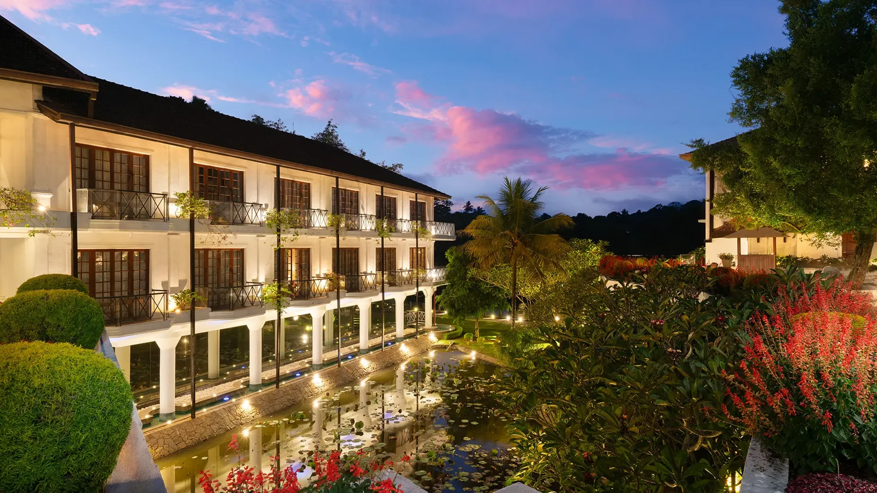 Mahaweli Reach Hotel exterior in Kandy