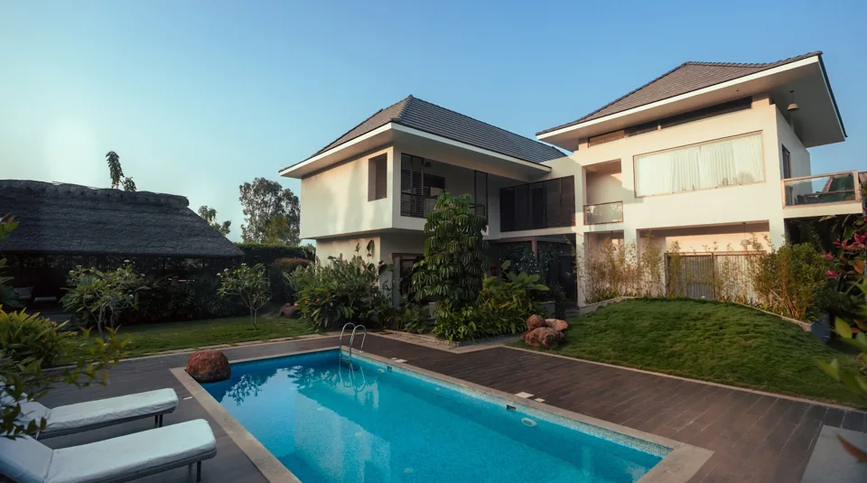 Private pool, garden and villa accommodation at ORO The Estates